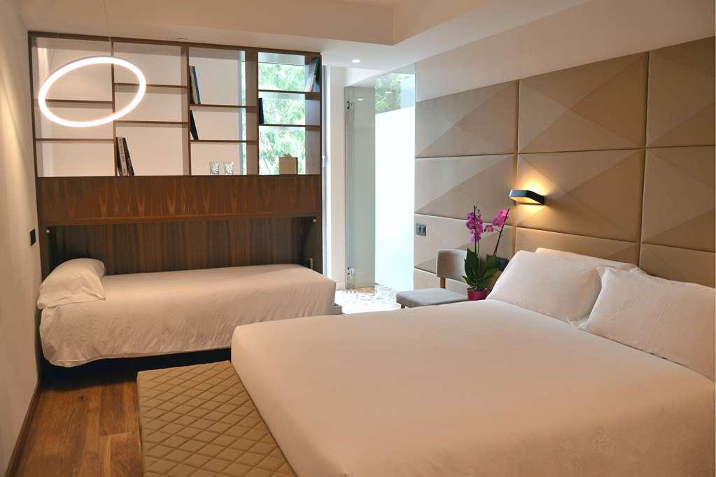 Hotel Sb Glow Barcelona Room photo